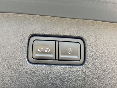 Used 2024 Genesis GV80 2.5T image 20