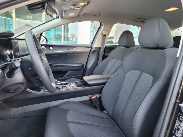 Certified 2022 Kia K5 LXS FWD image 13