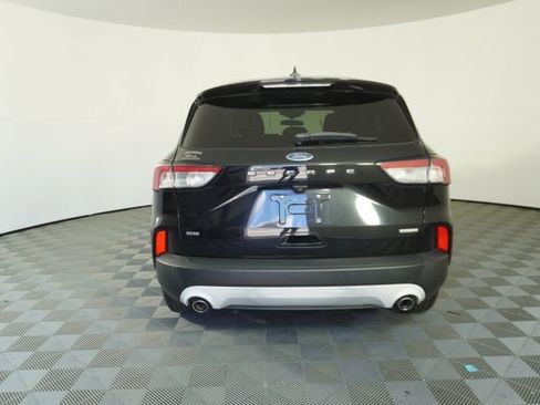 Used 2020 Ford Escape SE FWD image 6