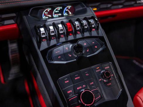 Used 2017 Lamborghini Huracan LP 610-4 image 42