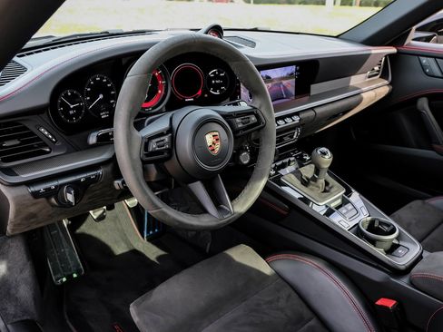 Used 2023 Porsche 911 Targa 4 GTS image 3