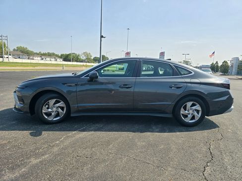 Used 2025 Hyundai Sonata SE FWD image 11
