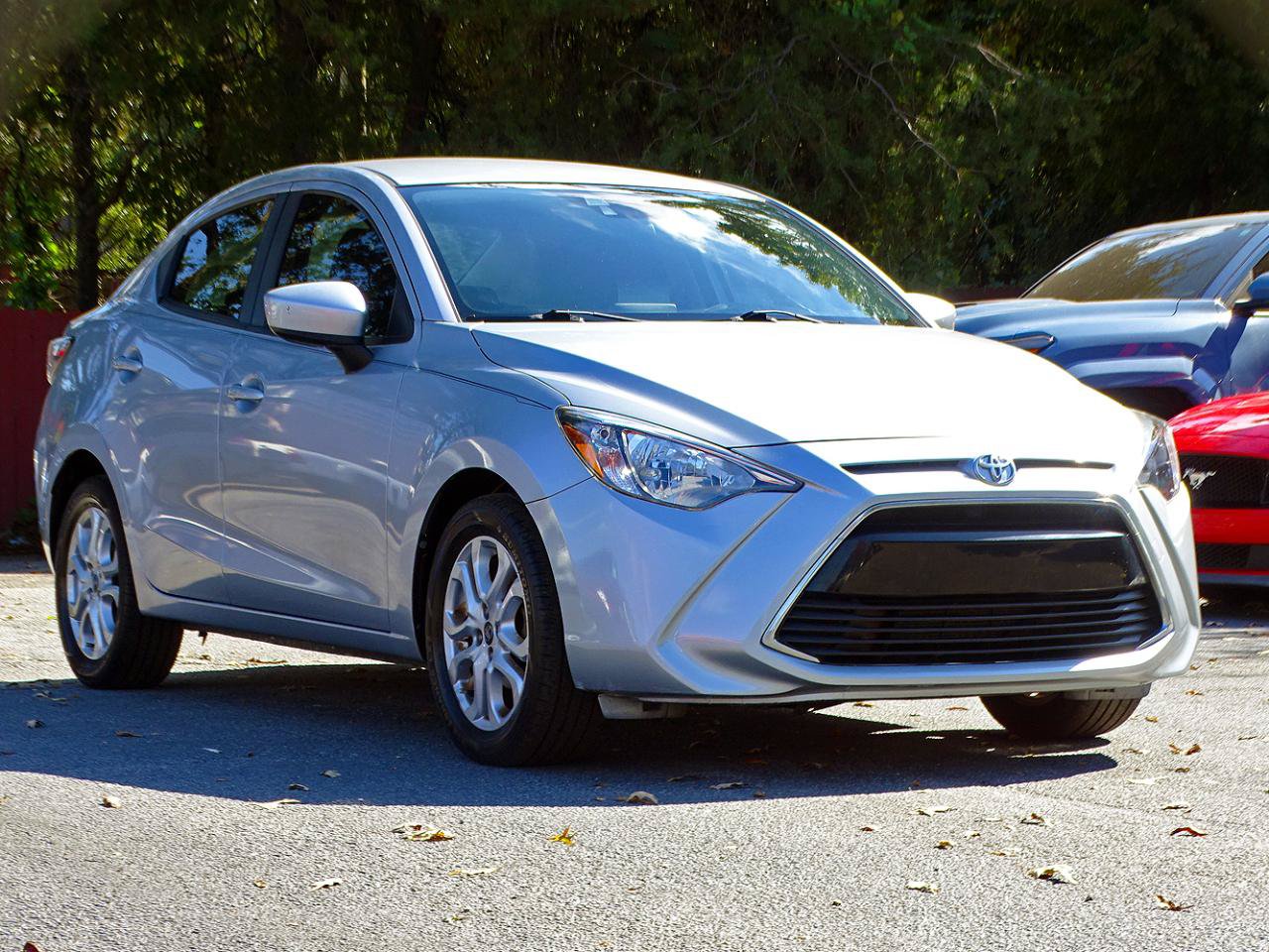 Used 2018 Toyota Yaris iA FWD image 9