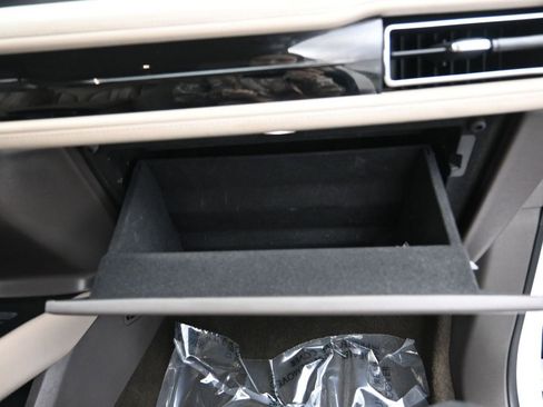 Certified 2022 Lincoln Nautilus FWD image 37