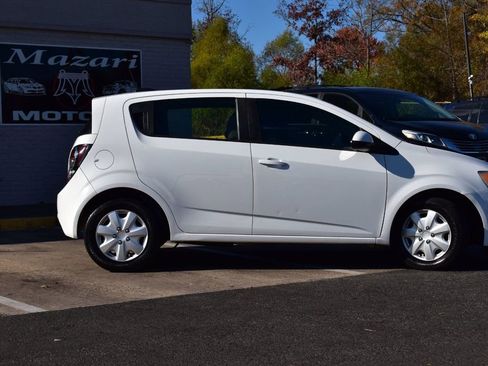 Used 2016 Chevrolet Sonic LS image 4