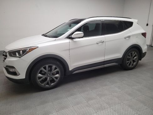 Used 2017 Hyundai Santa Fe Sport image 2