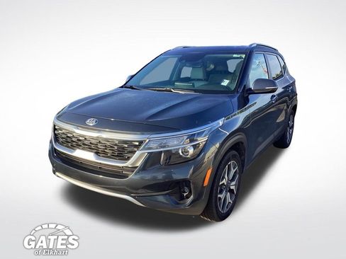 Used 2021 Kia Seltos EX AWD/4WD image 3