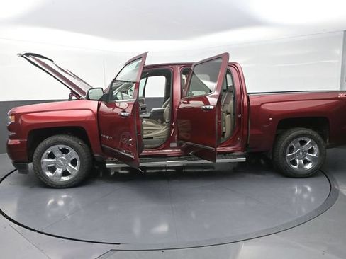 Used 2016 Chevrolet Silverado 1500 LTZ Z71 w/ LTZ Plus Package AWD/4WD image 42