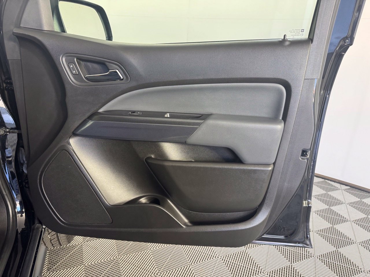 Used 2019 Chevrolet Colorado Z71 RWD image 30