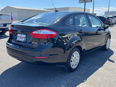 Used 2017 Ford Fiesta S FWD image 4