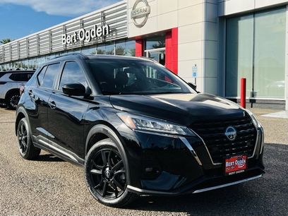 Used 2023 Nissan Kicks SR