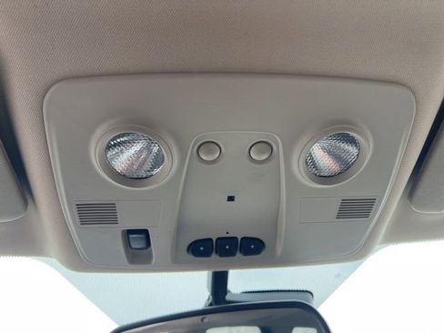 Used 2014 GMC Acadia Denali image 22