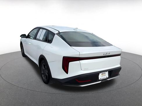 Used 2025 Kia K4 FWD image 11
