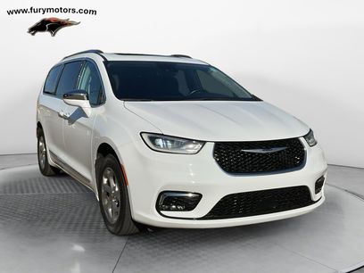 Used 2021 Chrysler Pacifica Limited
