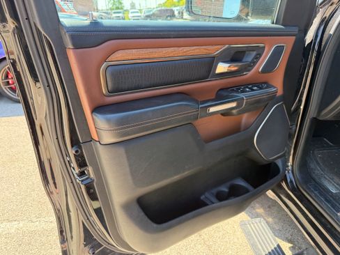Used 2019 RAM 1500 Limited AWD/4WD image 7