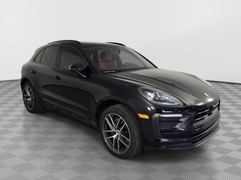 Used 2024 Porsche Macan AWD/4WD image 2