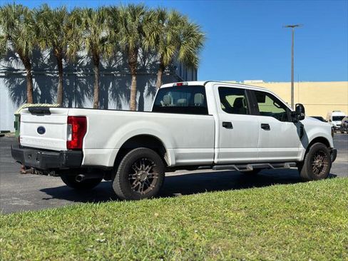 Used 2019 Ford F250 XL w/ Power Equipment Group image 8