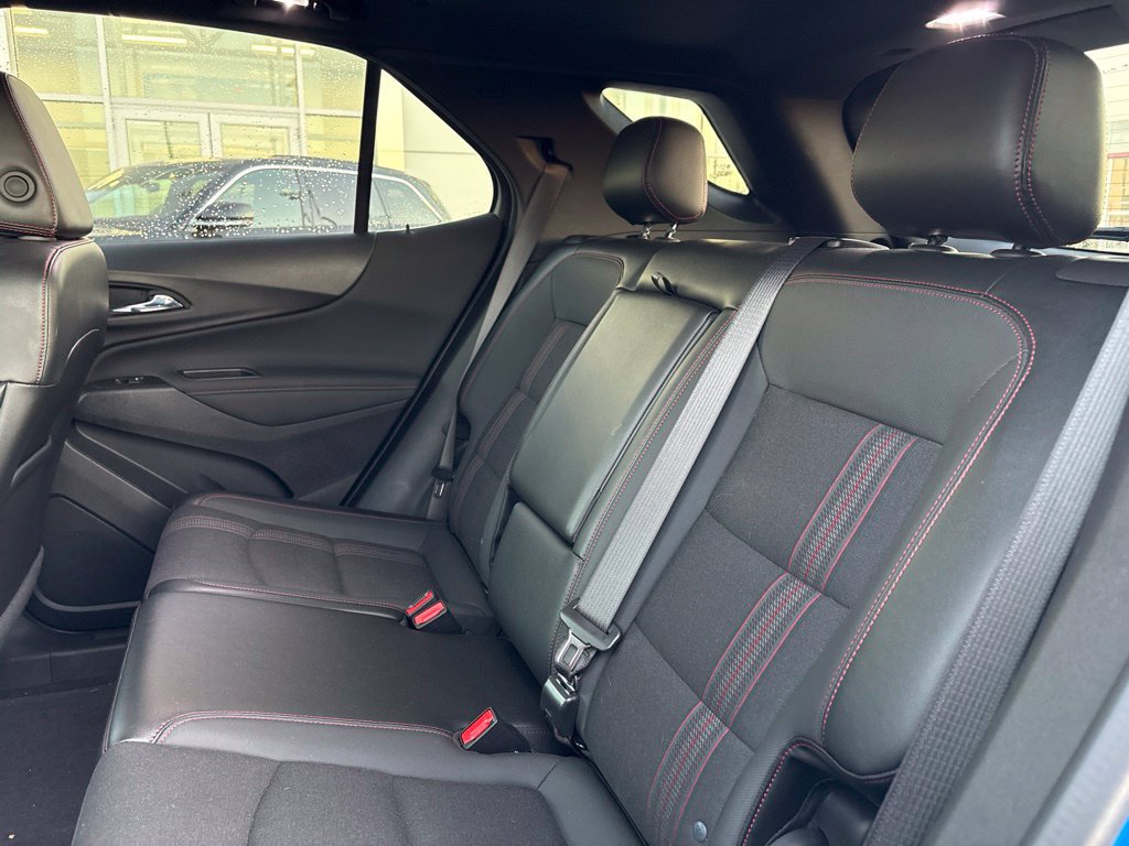 Used 2024 Chevrolet Equinox RS FWD image 18