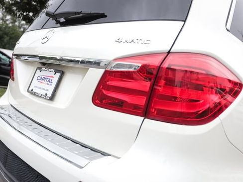 Used 2013 Mercedes-Benz GL 550 4MATIC image 15