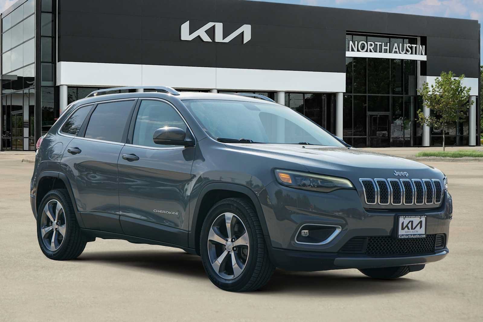 Used 2020 Jeep Cherokee Limited FWD image 7