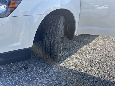 Used 2019 Dodge Journey Crossroad image 31