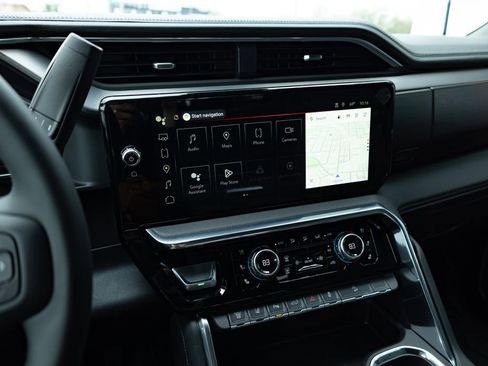 New 2026 GMC Sierra 2500 Denali w/ Technology Package AWD/4WD image 12