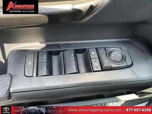 Used 2026 Toyota Tacoma SR5 AWD/4WD image 21