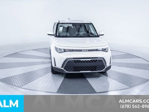 Used 2025 Kia Soul LX image 15