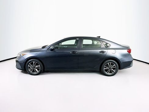 Used 2024 Kia Forte LXS image 4