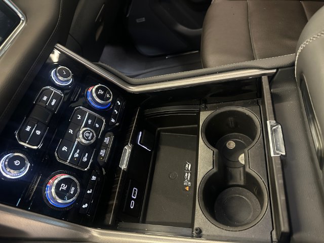 Used 2023 GMC Yukon Denali w/ Denali Reserve Package AWD/4WD image 18