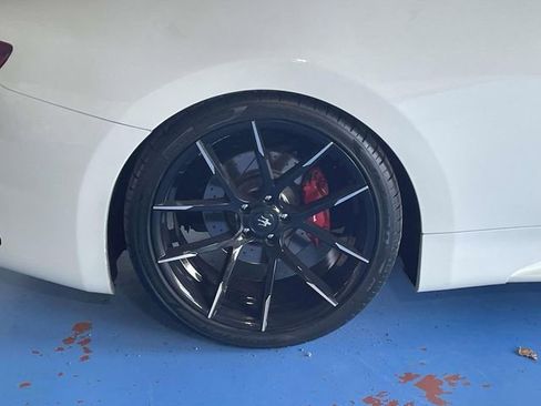 Used 2014 Maserati GranTurismo Sport image 9