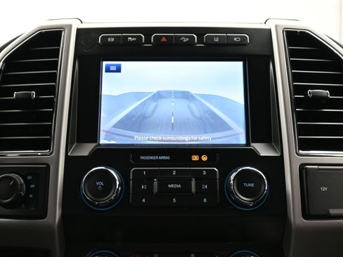 Used 2020 Ford F250 Lariat AWD/4WD image 32