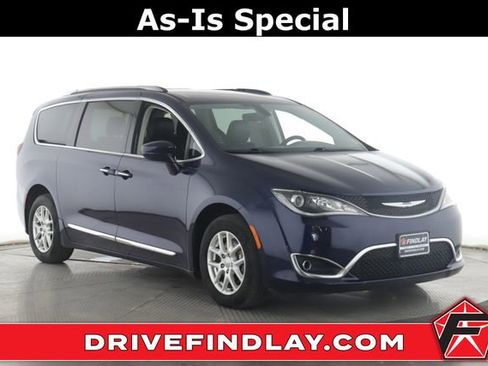 Used 2020 Chrysler Pacifica Touring-L FWD image 1