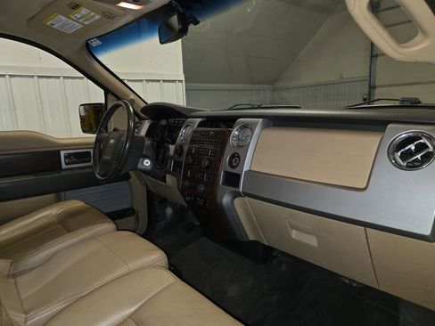 Used 2012 Ford F150 Lariat w/ Lariat Chrome Pkg image 30