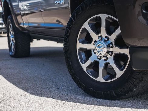 Used 2024 RAM 2500 Limited AWD/4WD image 2