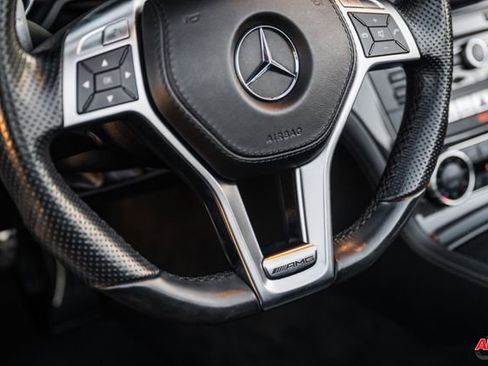 Used 2013 Mercedes-Benz SL 63 AMG image 30