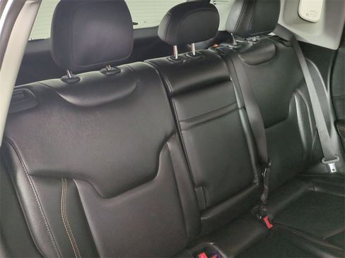 Used 2019 Jeep Compass Limited image 23