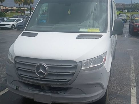 Used 2019 Mercedes-Benz Sprinter 1500 image 1