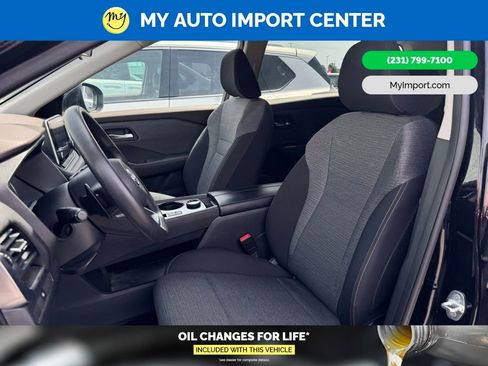 Used 2023 Nissan Rogue SV AWD/4WD image 9