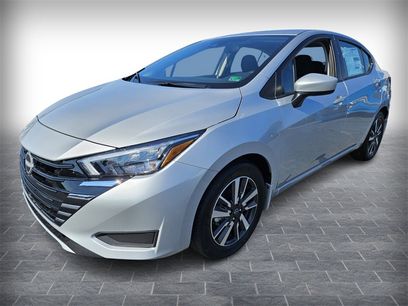 New 2025 Nissan Versa SV w/ Trunk Package