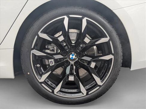 Used 2026 BMW 330i xDrive Sedan w/ M Sport Package AWD/4WD image 10