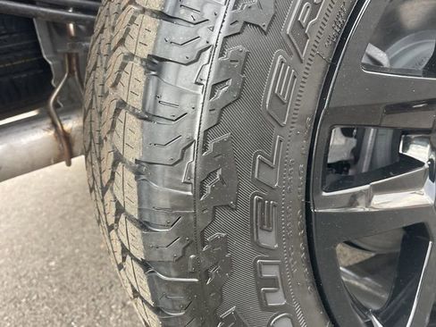 Used 2025 Chevrolet Silverado 1500 Custom Trail Boss w/ Turbomax Blackout Package image 31