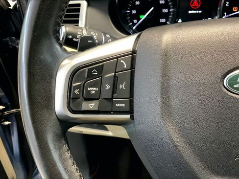 Used 2018 Land Rover Discovery Sport HSE AWD/4WD image 22