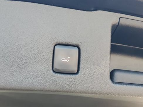 Certified 2023 Ford Escape Active AWD/4WD image 10