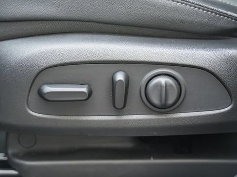 Used 2021 Buick Encore GX Preferred w/ Cold Weather Comfort Package FWD image 40