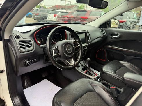 Used 2018 Jeep Compass Trailhawk AWD/4WD image 15