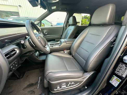 New 2026 Hyundai Palisade Calligraphy image 13