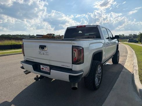 Used 2017 GMC Sierra 1500 Denali w/ Denali Ultimate Package AWD/4WD image 3