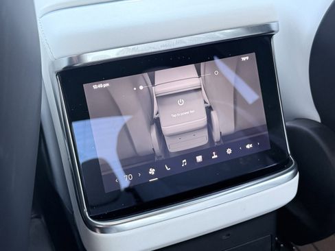 Used 2022 Tesla Model X image 51