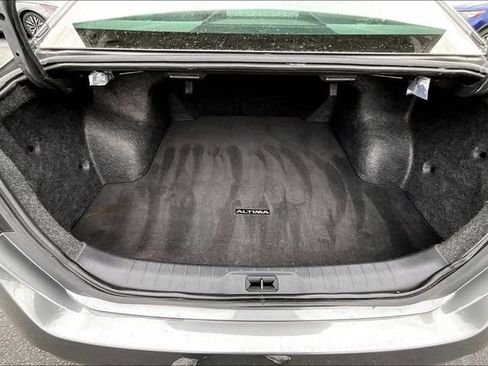 Used 2024 Nissan Altima 2.5 SV w/ SV Premium Package image 21